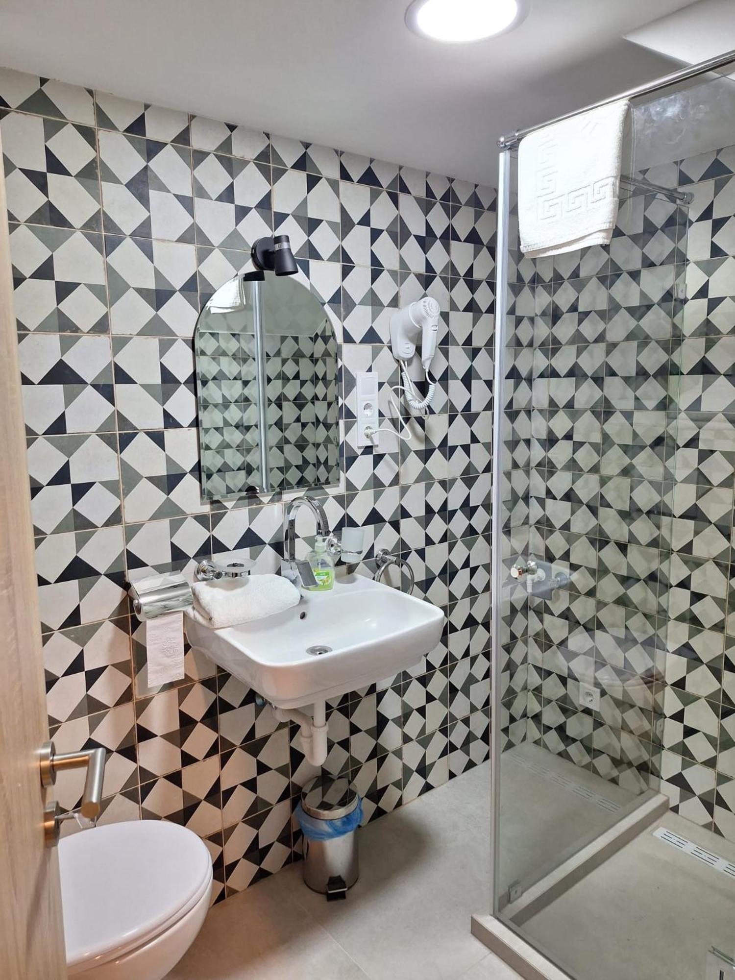 Tempo City Apartman บูดาเปสต์ ภายนอก รูปภาพ